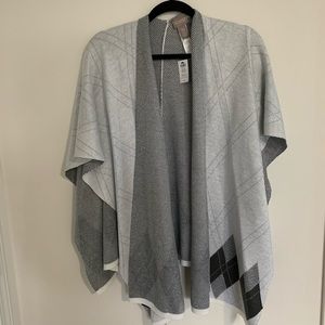NWT Chico’s reversible shawl/cardigan wrap